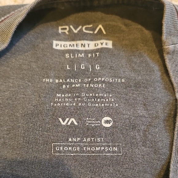RVCA Graphic T-Shirt with Tiger Design - Picture 3 of 6